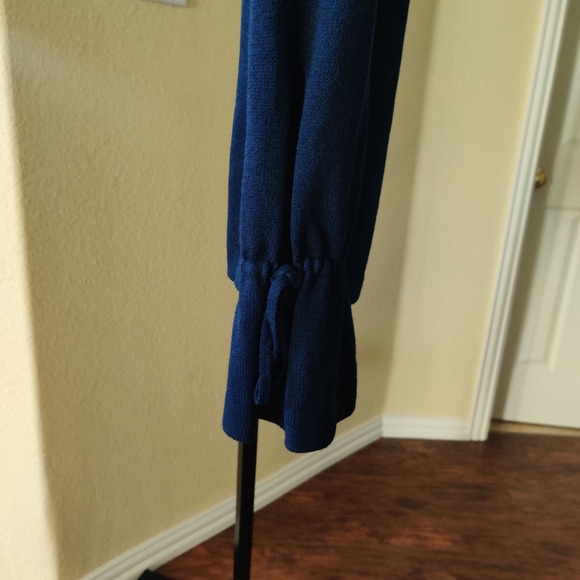 St. John Evening Navy Blue Embellished Ruffled Long Sleeve Knit Cardigan Sz 6 - Picture 10 of 11